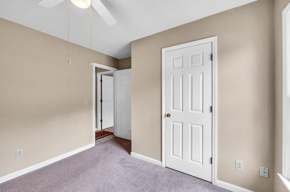 2534 White Fence Way, High Point NC  27265-9307 exterior