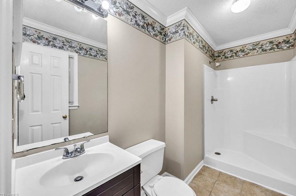 2534 White Fence Way, High Point NC  27265-9307 exterior