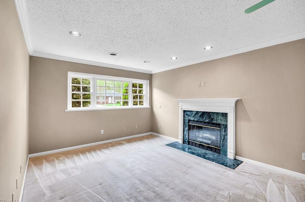 2534 White Fence Way, High Point NC  27265-9307 exterior