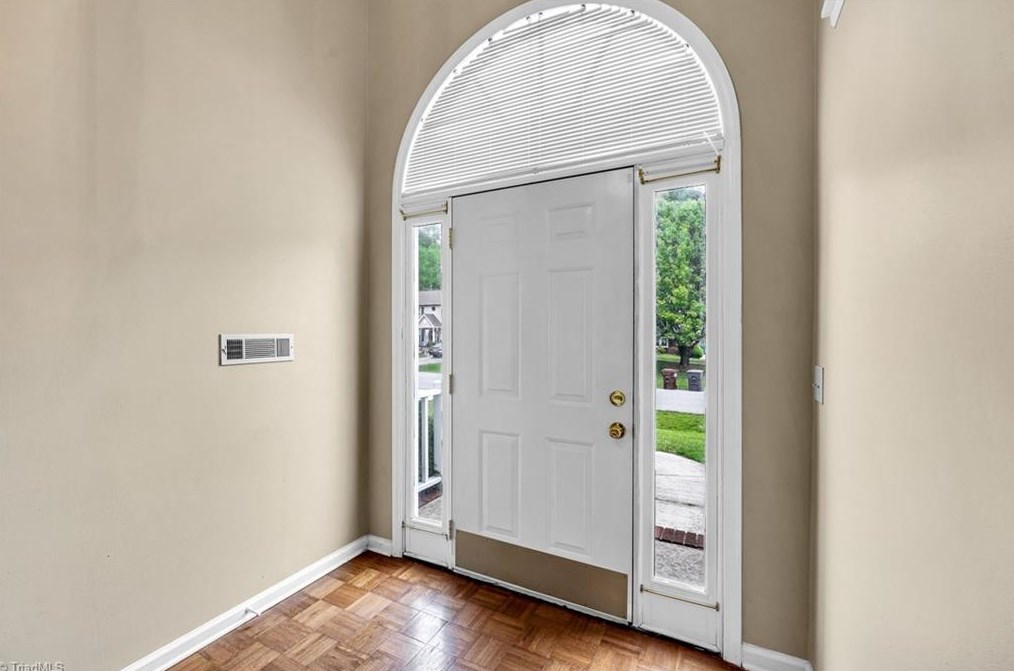 2534 White Fence Way, High Point NC  27265-9307 exterior