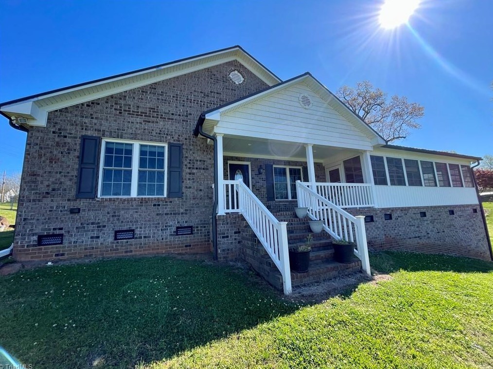 2054 Carolina Mill Rd, Burlington, NC 27217