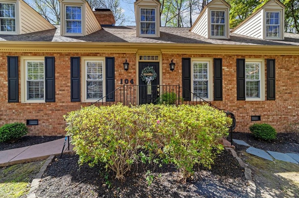 104 Frederick Rd, Greensboro, NC 27455