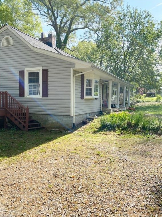 208 Nissen St, Reidsville NC  27320-2222 exterior