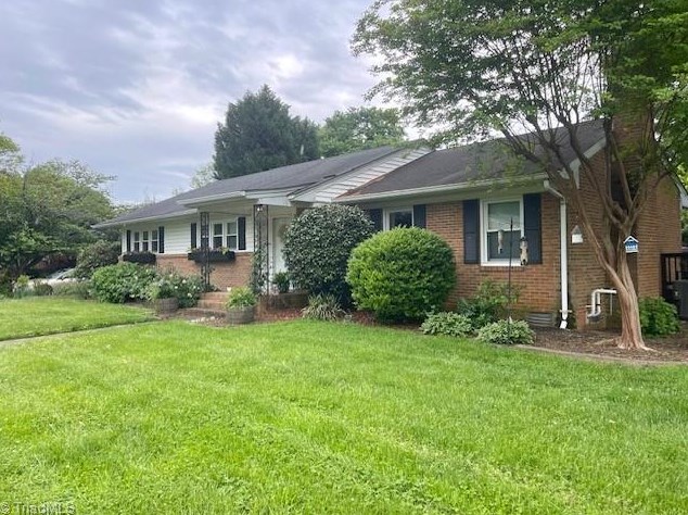600 Shawnee Rd, Greensboro, NC 27403-1252