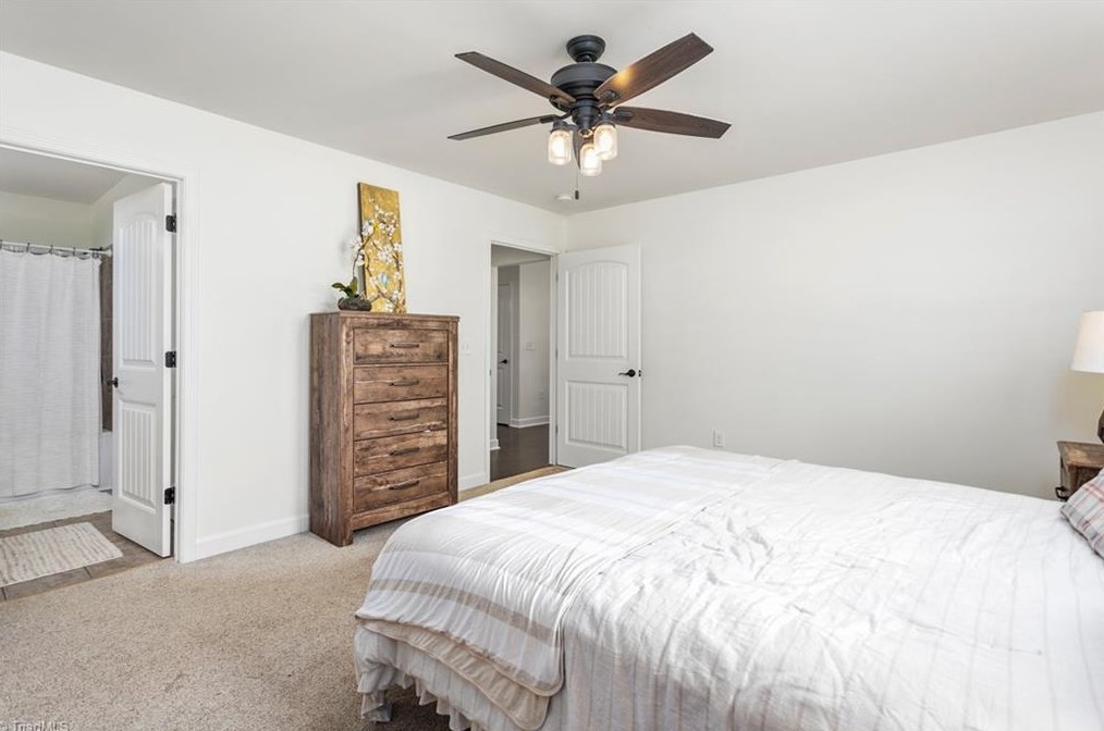 114 Camino Dr, Thomasville NC  27360-6380 exterior