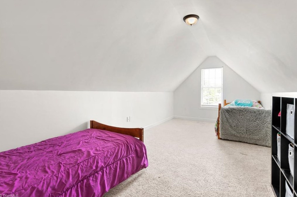 114 Camino Dr, Thomasville NC  27360-6380 exterior