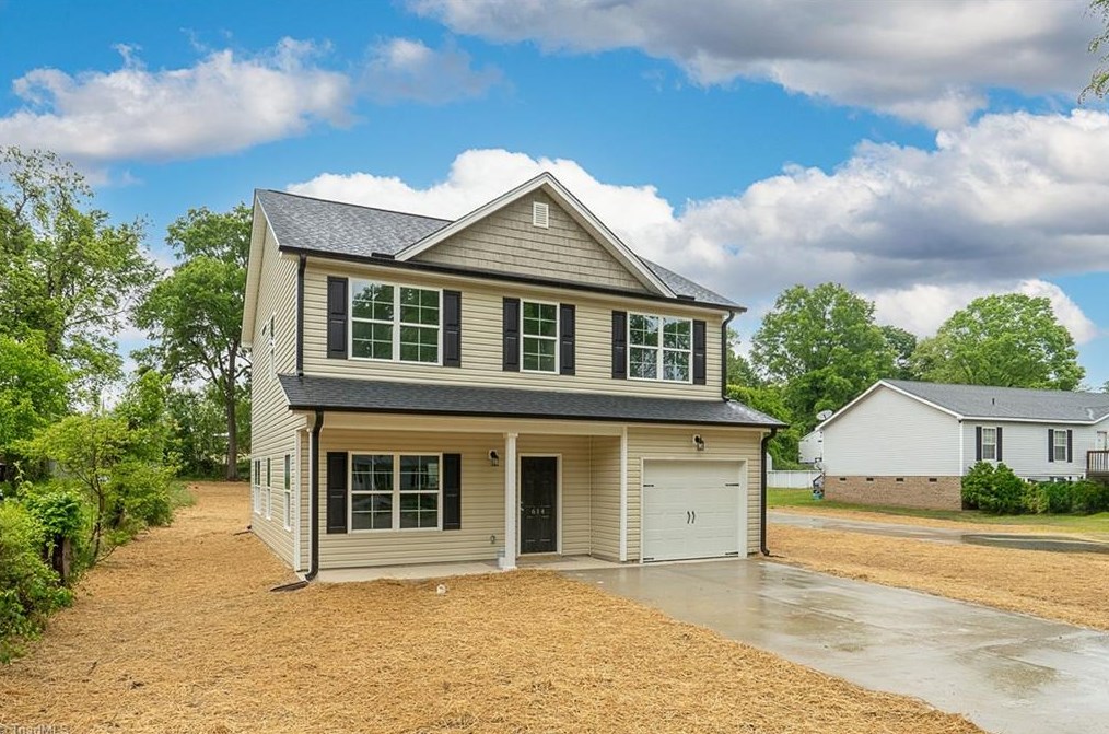 614 N Fisher St, Burlington, NC 27217