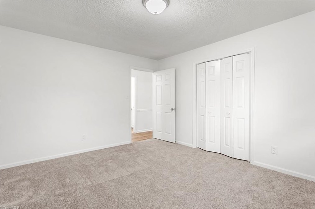 1018 Robert Ln, High Point NC  27263-3300 exterior