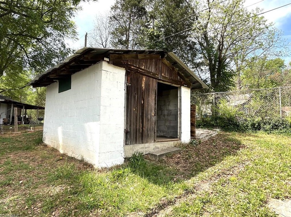 21 Cir Dr, Reidsville NC 27320-2713 exterior