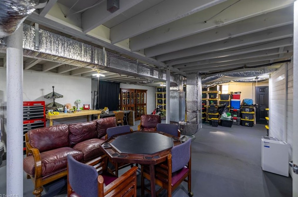 135 Rivers Edge Rd, Edwards Crossroads NC  28675-9766 exterior