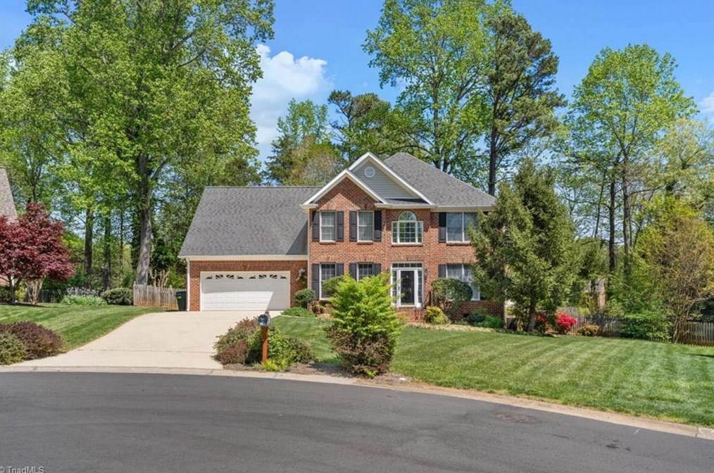 4445 Chadwyck Dr, Winston Salem, NC 27106-2059