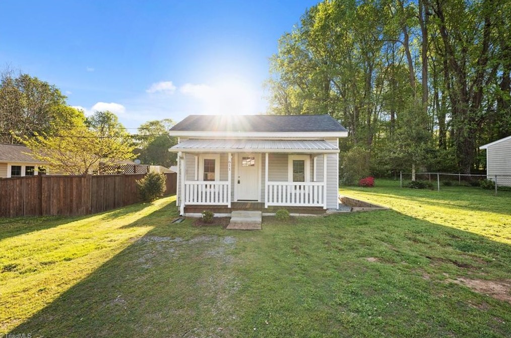 611 E Green St, Mebane, NC 27302