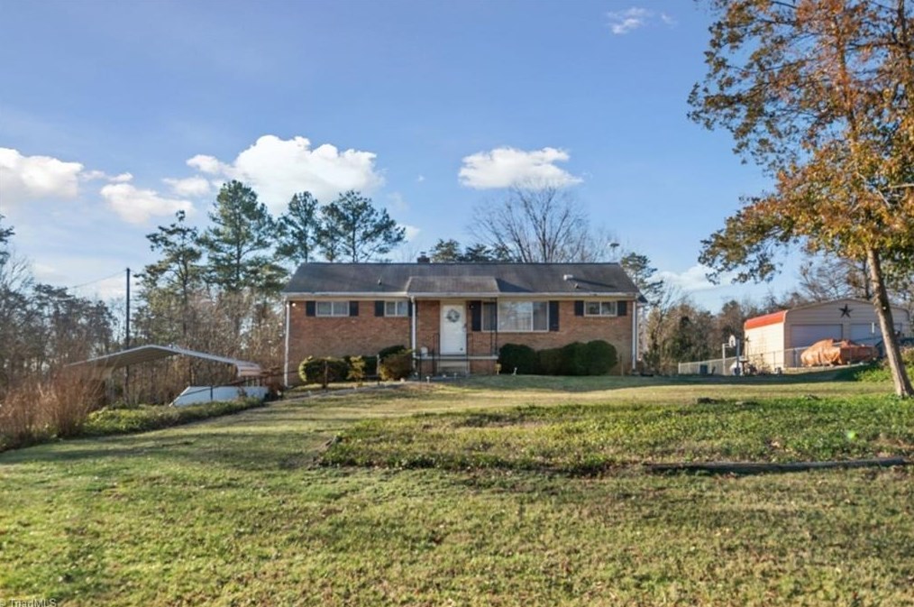 1177 Hedgecock Rd, High Point, NC 27265