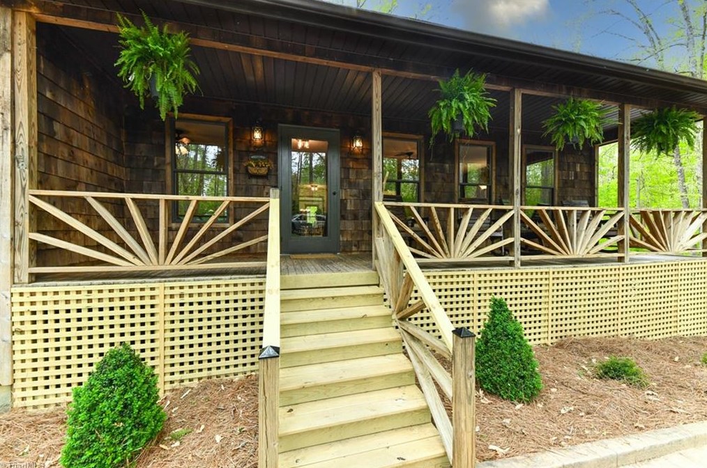 8202 Dennis Rd, Germanton, NC 27019