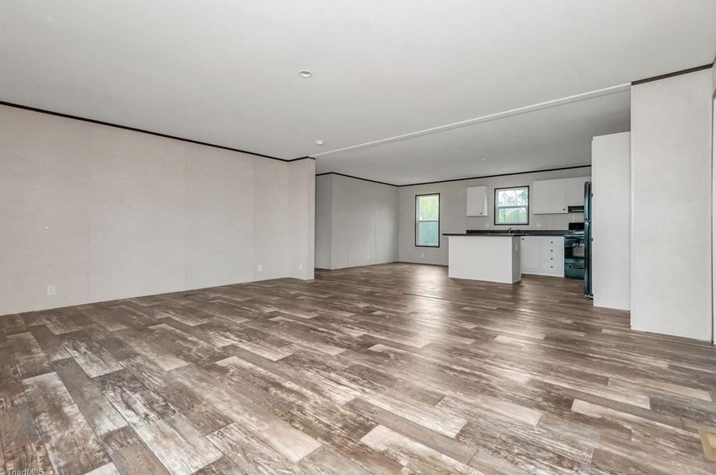 1250 Poplar Springs Rd, Elkin NC 28621-6103 exterior