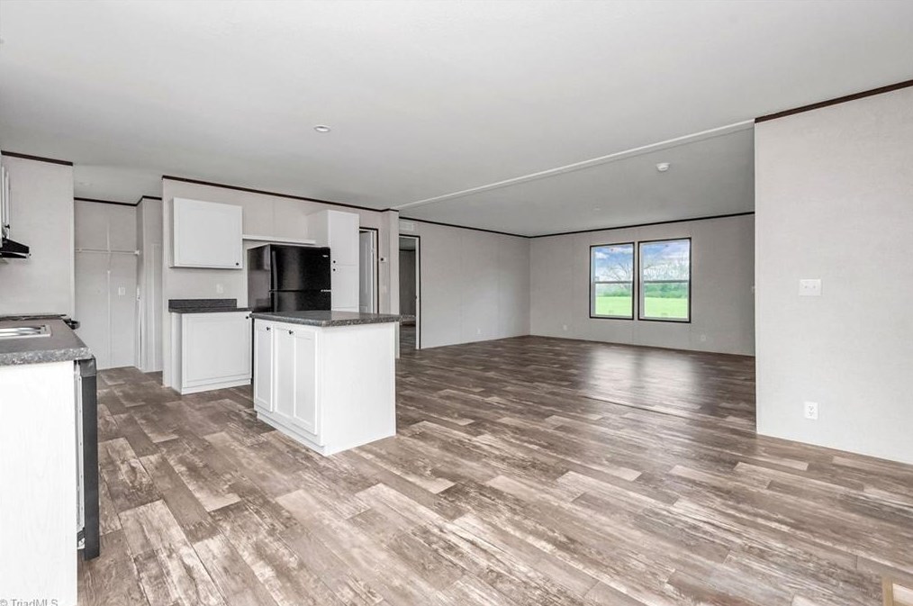 1250 Poplar Springs Rd, Elkin NC 28621-6103 exterior