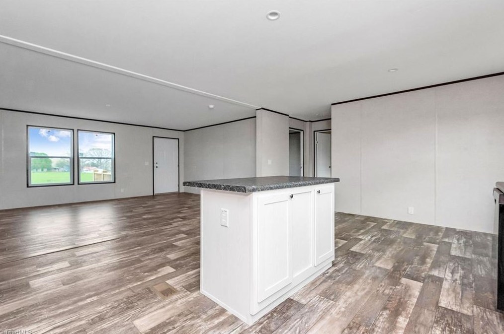 1250 Poplar Springs Rd, Elkin NC 28621-6103 exterior