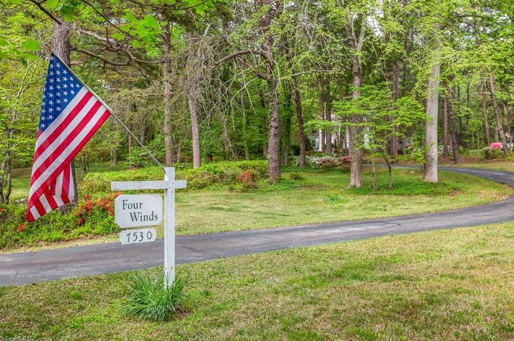 7530 Whitaker Dr, Summerfield, NC 27358-9368