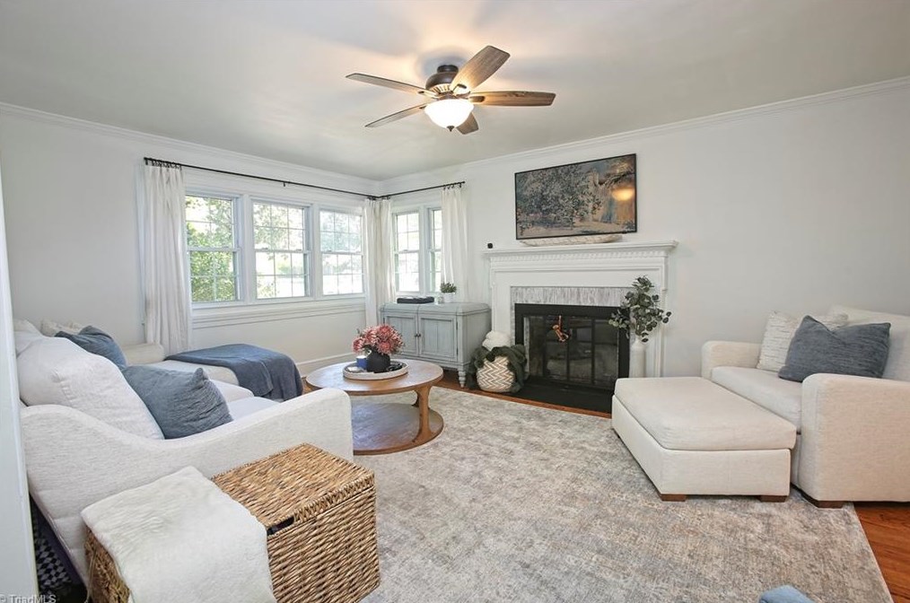 204 Lakewood Dr, Lexington NC  27292-4724 exterior