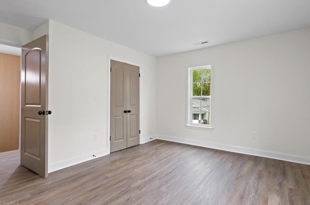 814 Douglas St, Greensboro NC  27406-1813 exterior