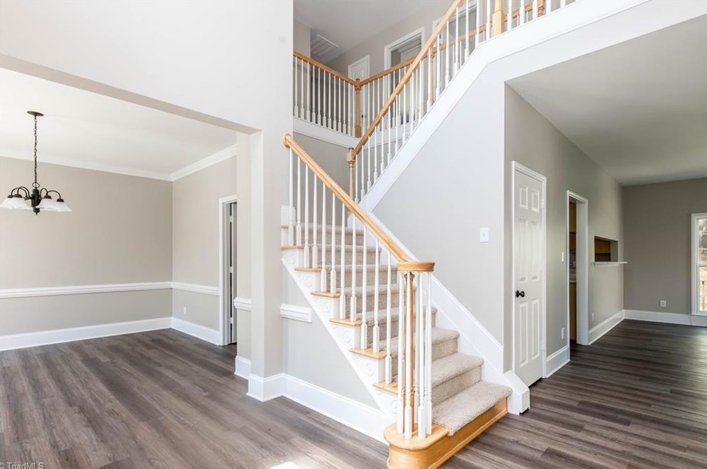 134 Coltsgate Dr, Kernersville, NC 27284-6350
