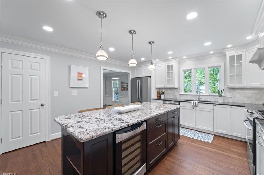 3609 Redfield Dr, Greensboro NC  27410-2829 exterior