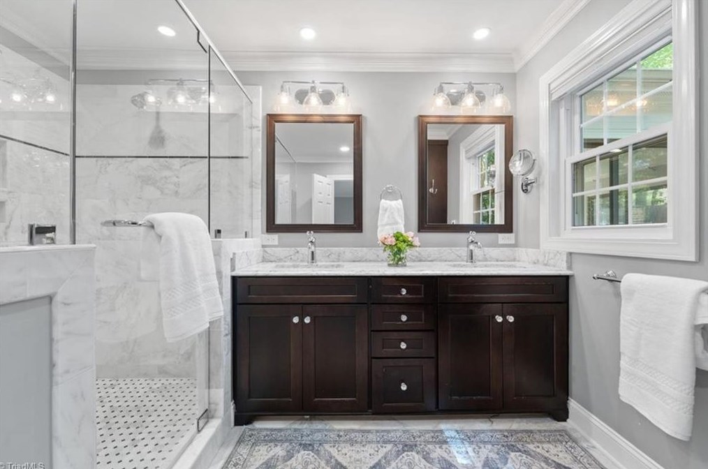 3609 Redfield Dr, Greensboro NC  27410-2829 exterior