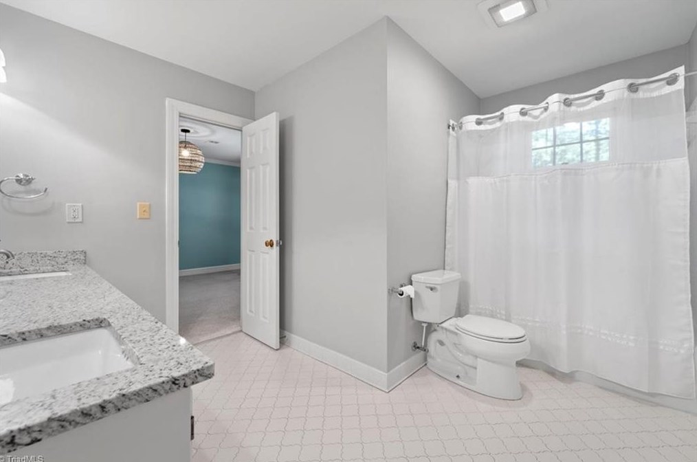 3609 Redfield Dr, Greensboro NC  27410-2829 exterior