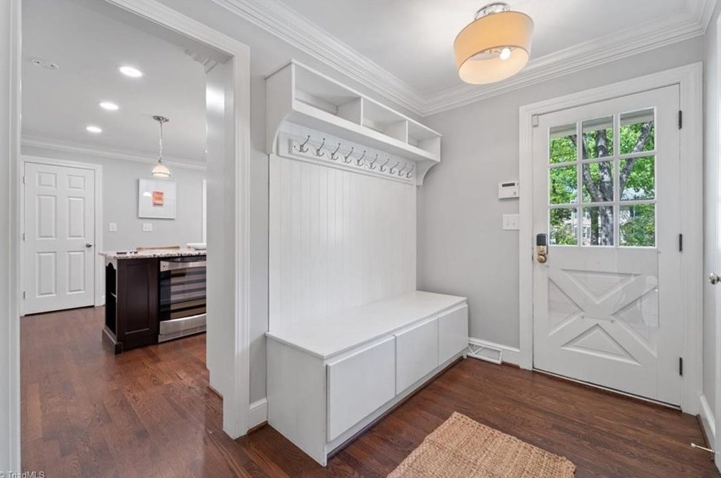 3609 Redfield Dr, Greensboro NC  27410-2829 exterior