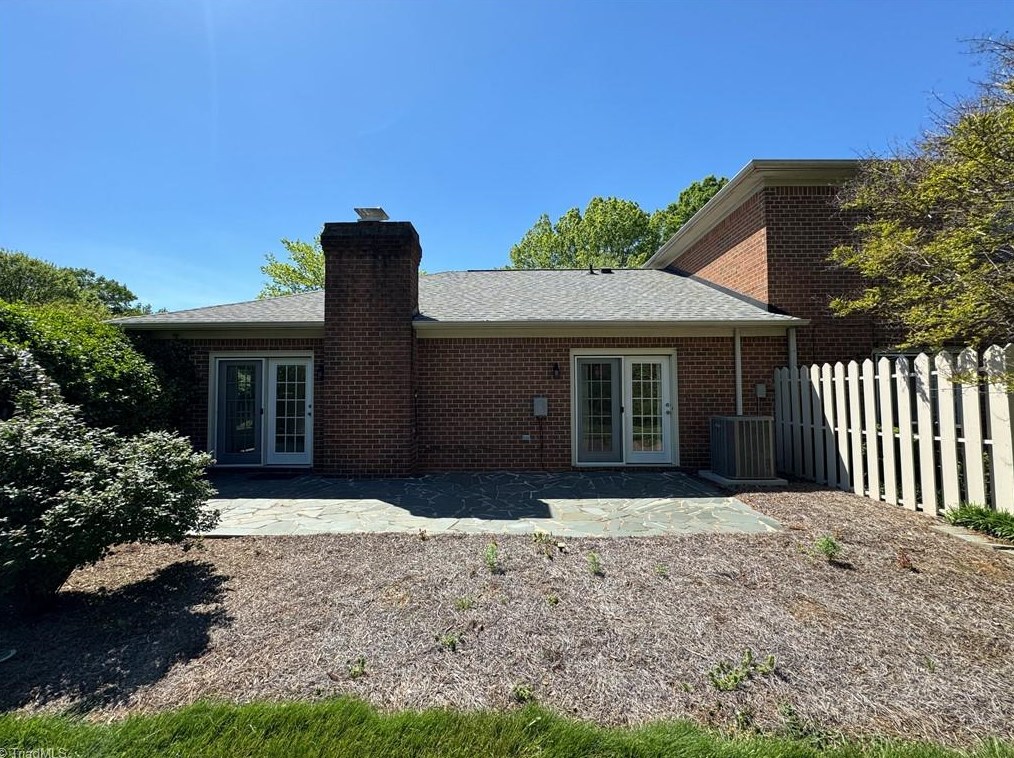 4171 Lytchfield Ct, Winston Salem, NC 27104-1266