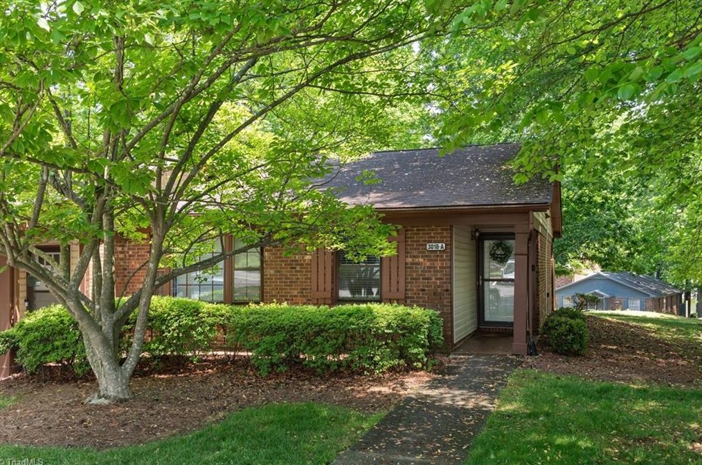 3018 Darden Rd, Greensboro, NC 27407-6837