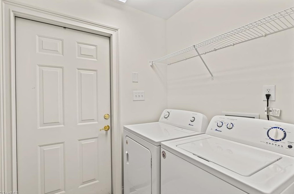 2231 Eagle Nesting Ln, Greensboro NC 27407-3900 exterior