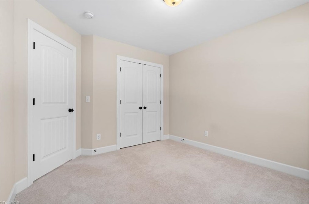 4025 Canterwood Dr, Greensboro NC  27410-9936 exterior