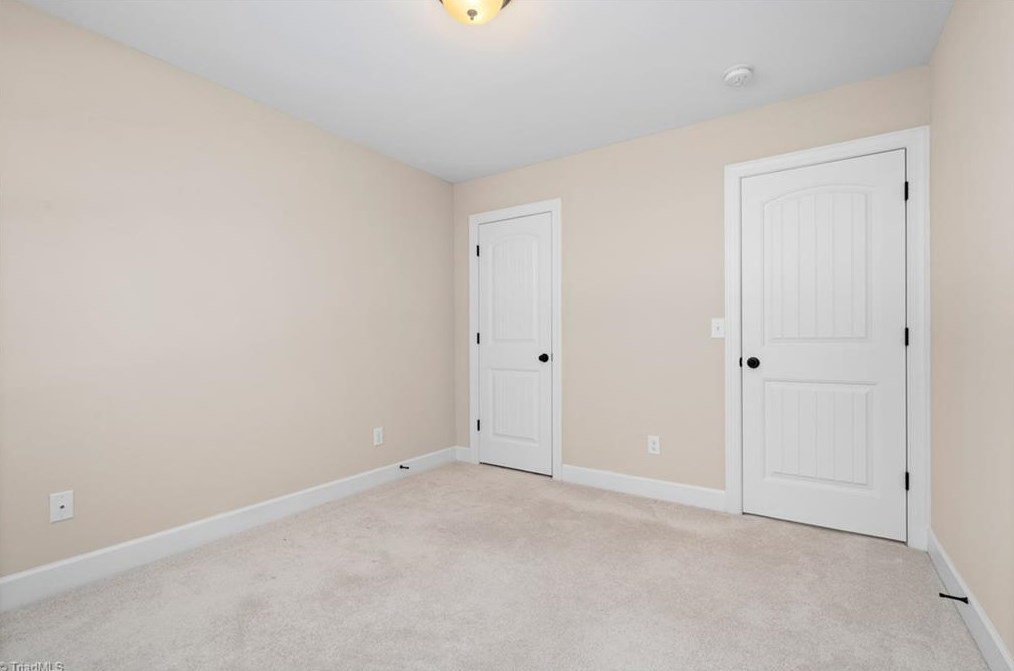 4025 Canterwood Dr, Greensboro NC  27410-9936 exterior