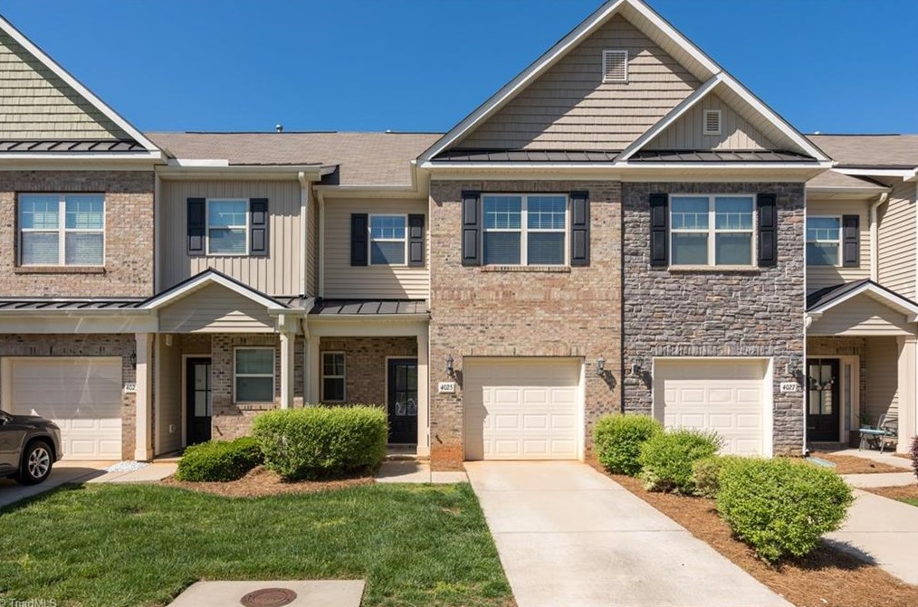 4025 Canterwood Dr, Greensboro, NC 27410