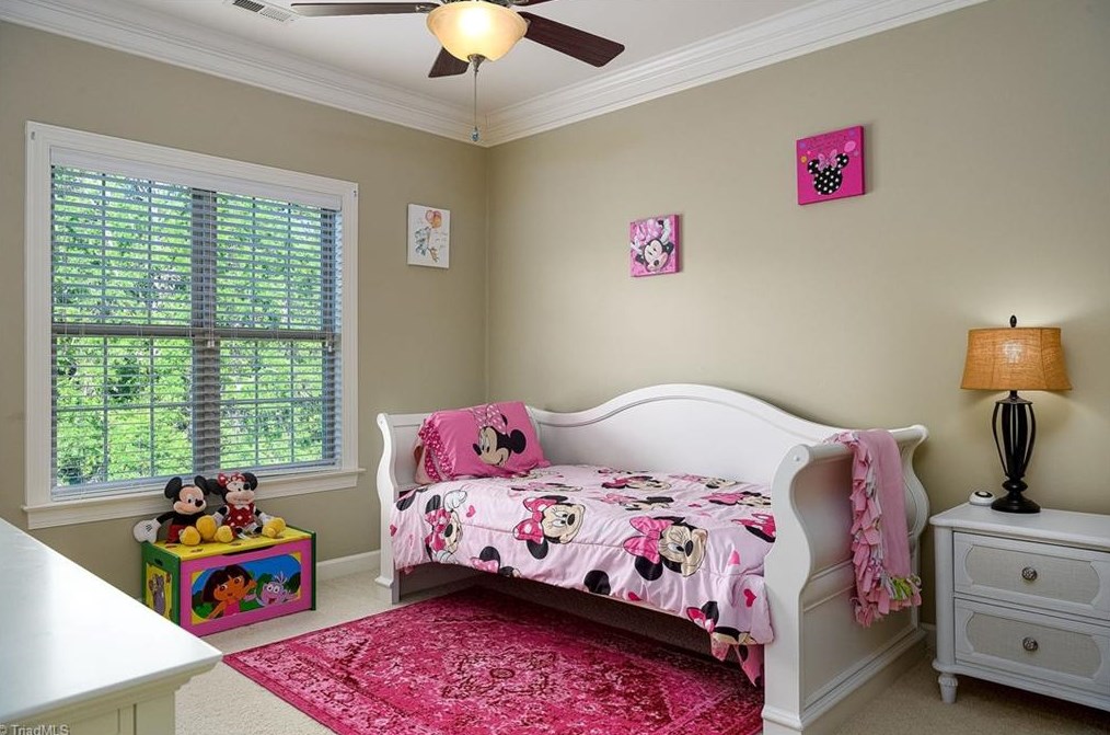 6090 Clopton Dr, Greensboro NC 27455-8373 exterior