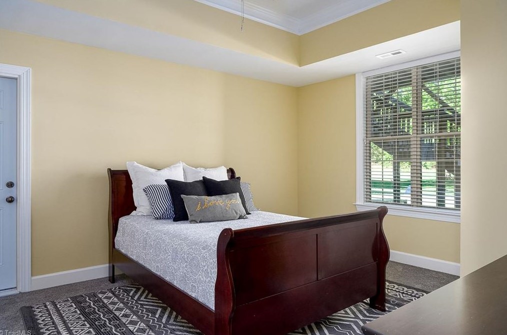 6090 Clopton Dr, Greensboro NC 27455-8373 exterior