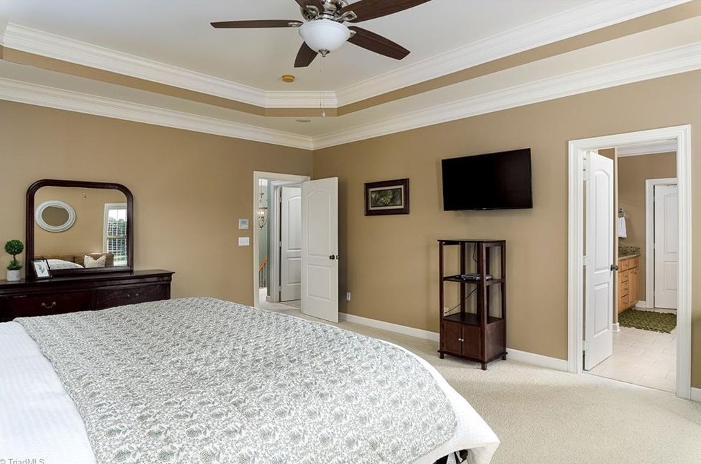 6090 Clopton Dr, Greensboro NC 27455-8373 exterior