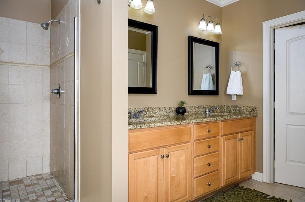 6090 Clopton Dr, Greensboro NC 27455-8373 exterior