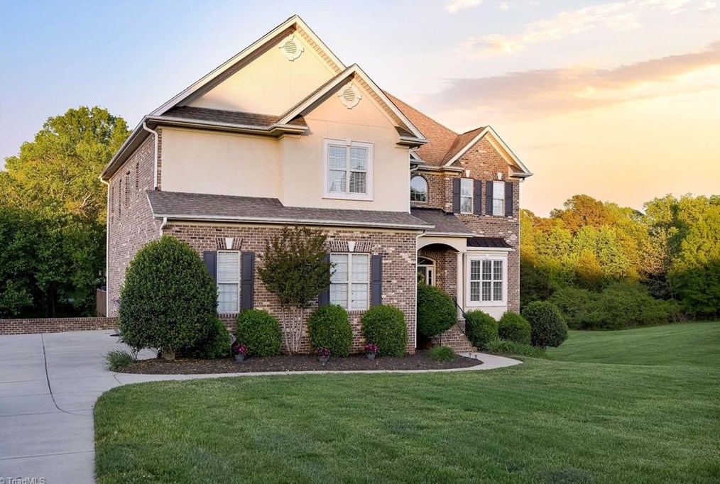 6090 Clopton Dr, Greensboro, NC 27455-8373