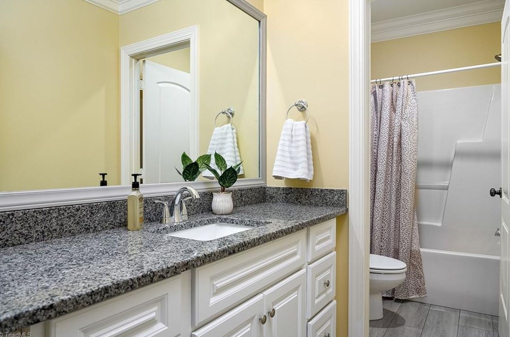 6090 Clopton Dr, Greensboro NC 27455-8373 exterior