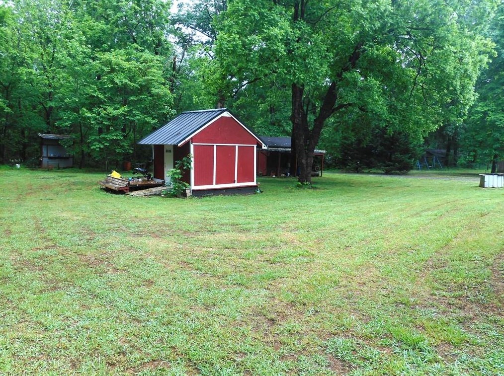 5844 Nc Highway 49, Burlington NC  27215-9635 exterior