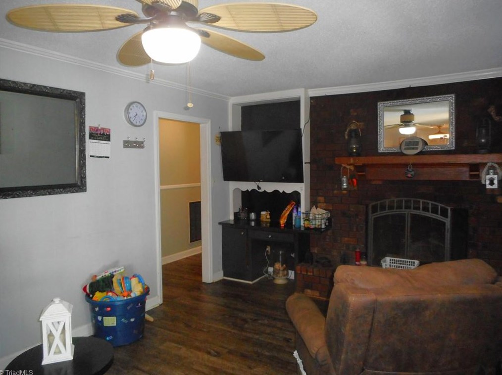 5844 Nc Highway 49, Burlington NC  27215-9635 exterior