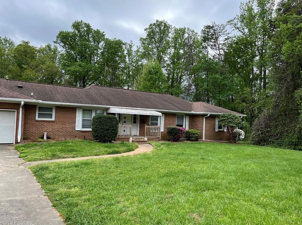 4790 Lennox Rd, Winston Salem, NC 27105-4074