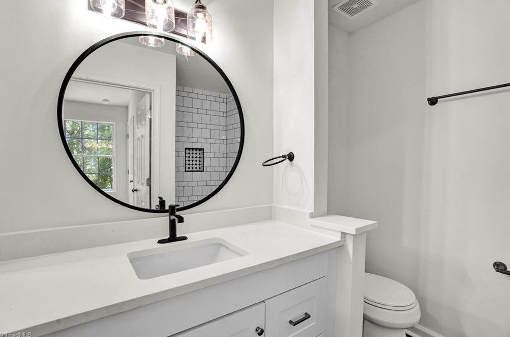 154 Luxon Pl, Cary NC 27513-4835 exterior