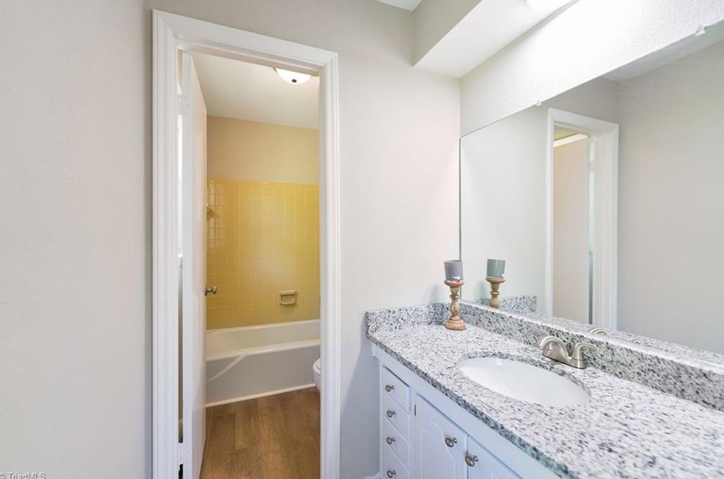 2629 Pine Lake Dr, Greensboro NC  27407-6618 exterior