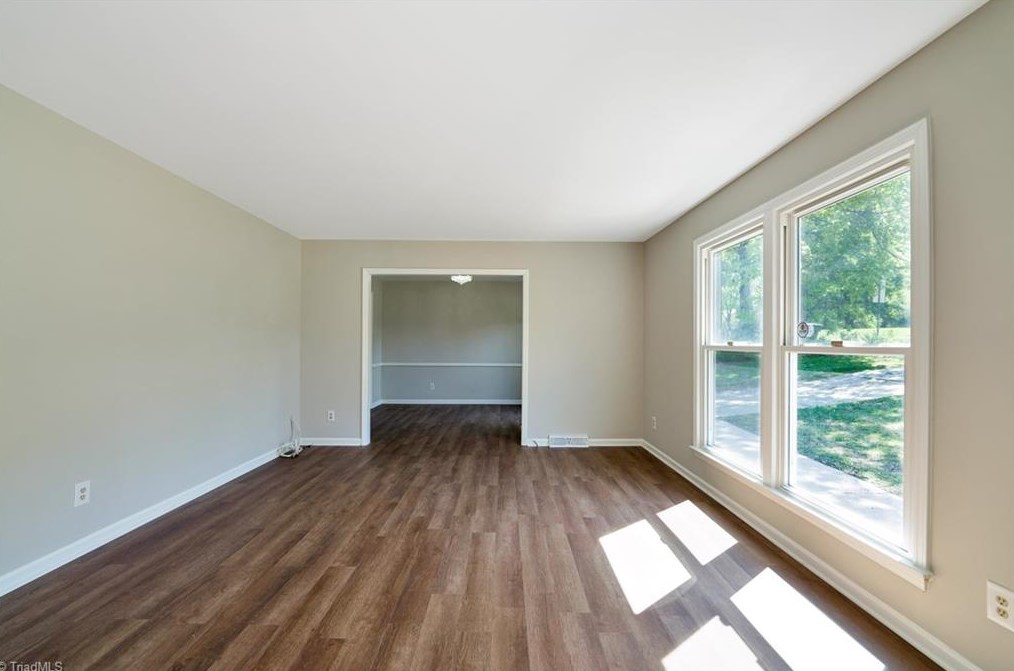 2629 Pine Lake Dr, Greensboro NC  27407-6618 exterior