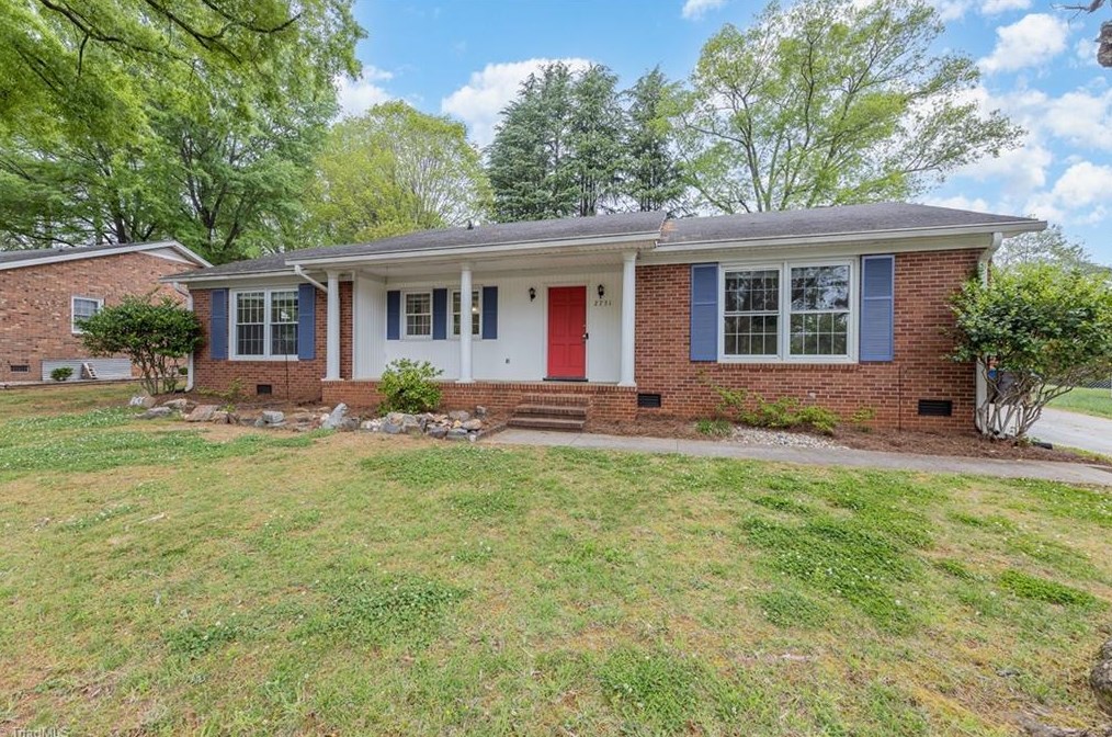 2731 London Ln, Winston Salem, NC 27103-5726