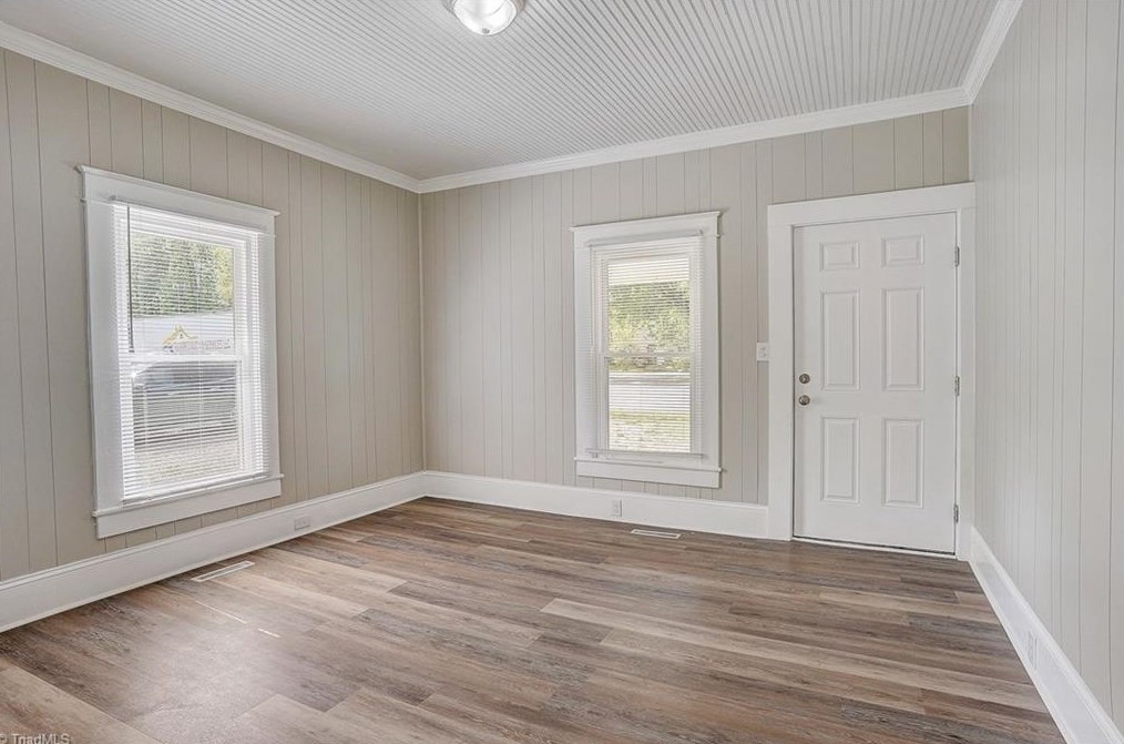 2311 Vandalia Rd, Greensboro NC  27407-7624 exterior