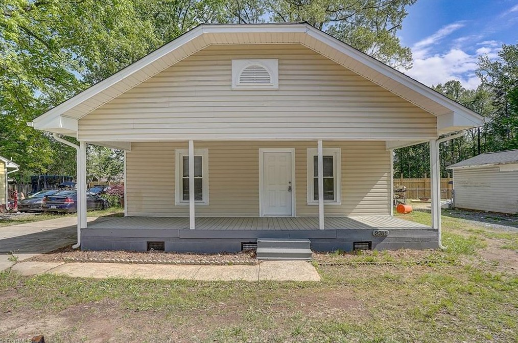 2311 W Vandalia Rd, Greensboro, NC 27407